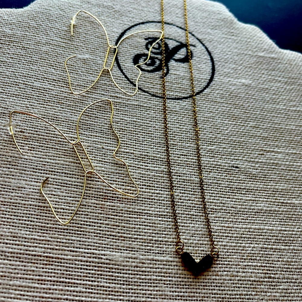 Butterfly earrings set